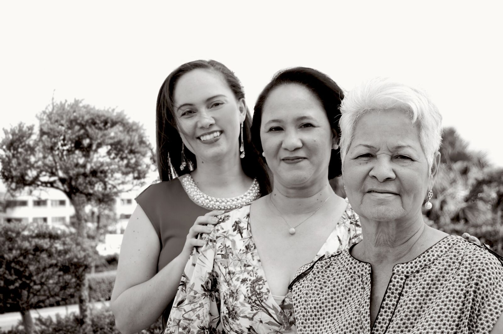 Nikon D40 sample photo. Family, women, black and photography