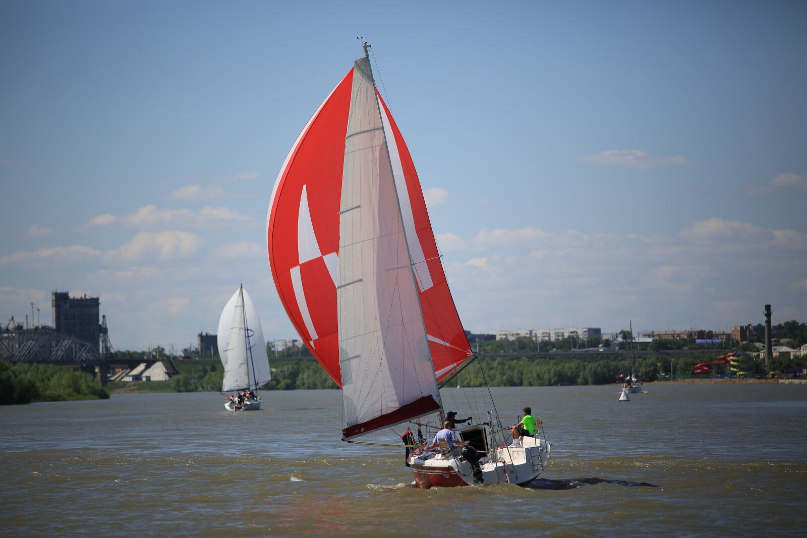 Canon EOS 5D Mark III sample photo. Irtysh, river, yacht photography
