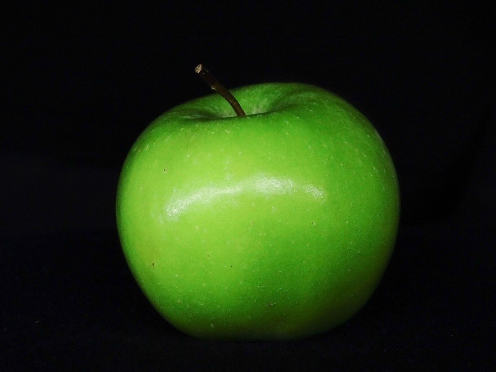 Sony Cyber-shot DSC-HX350 sample photo. Apple, apple green, green photography