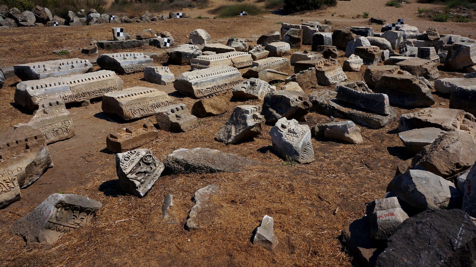 Sony Alpha NEX-5N sample photo. Archeology, restoration, monuments photography