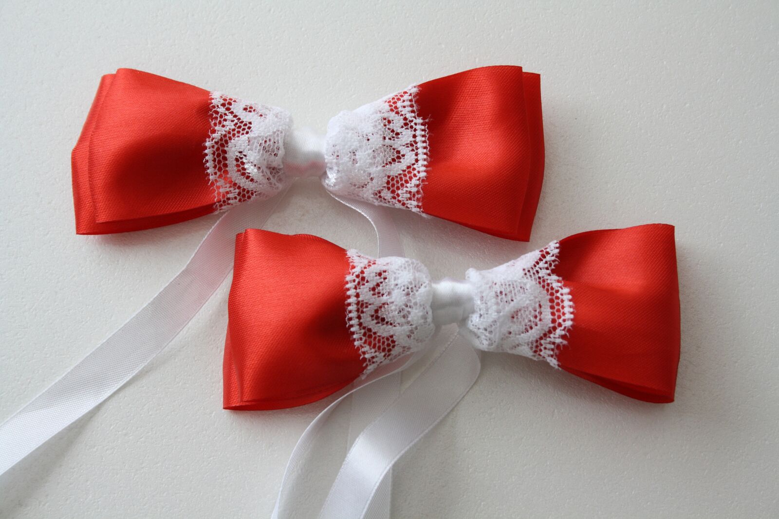 Canon EOS 1000D (EOS Digital Rebel XS / EOS Kiss F) sample photo. Ornament, lace, tape photography
