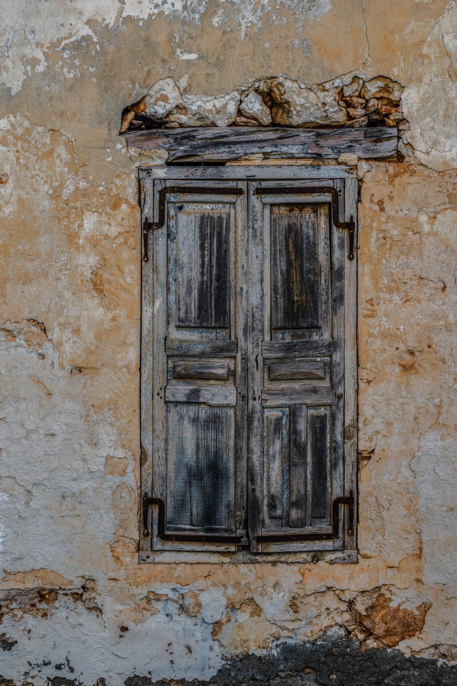 Nikon D3300 sample photo. Decay, wear, aged photography