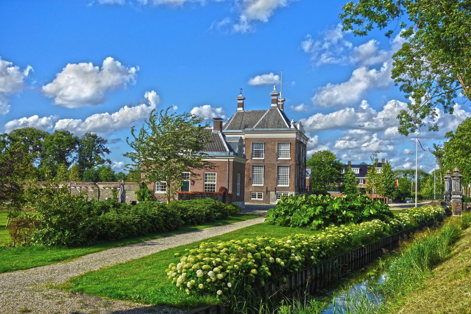 Sony Cyber-shot DSC-RX100 sample photo. Manor, estate, mansion photography