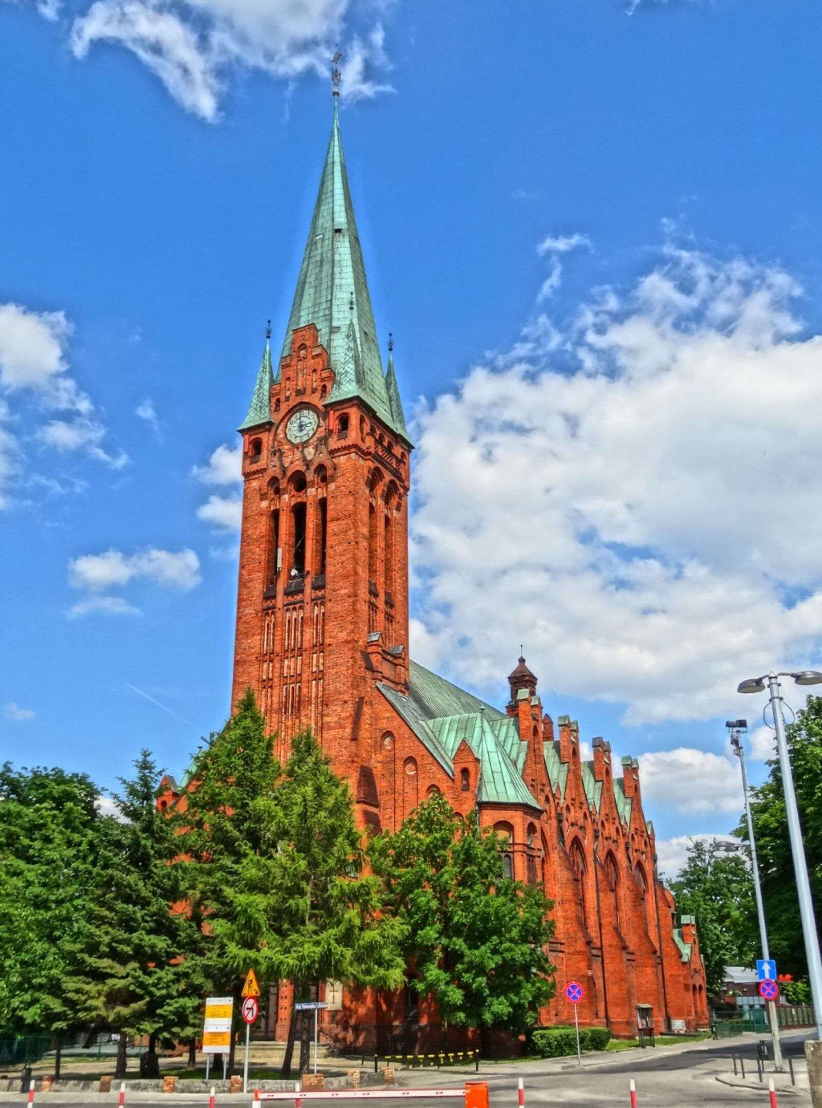 Sony Cyber-shot DSC-HX20V sample photo. Saint andrew bobola, church photography