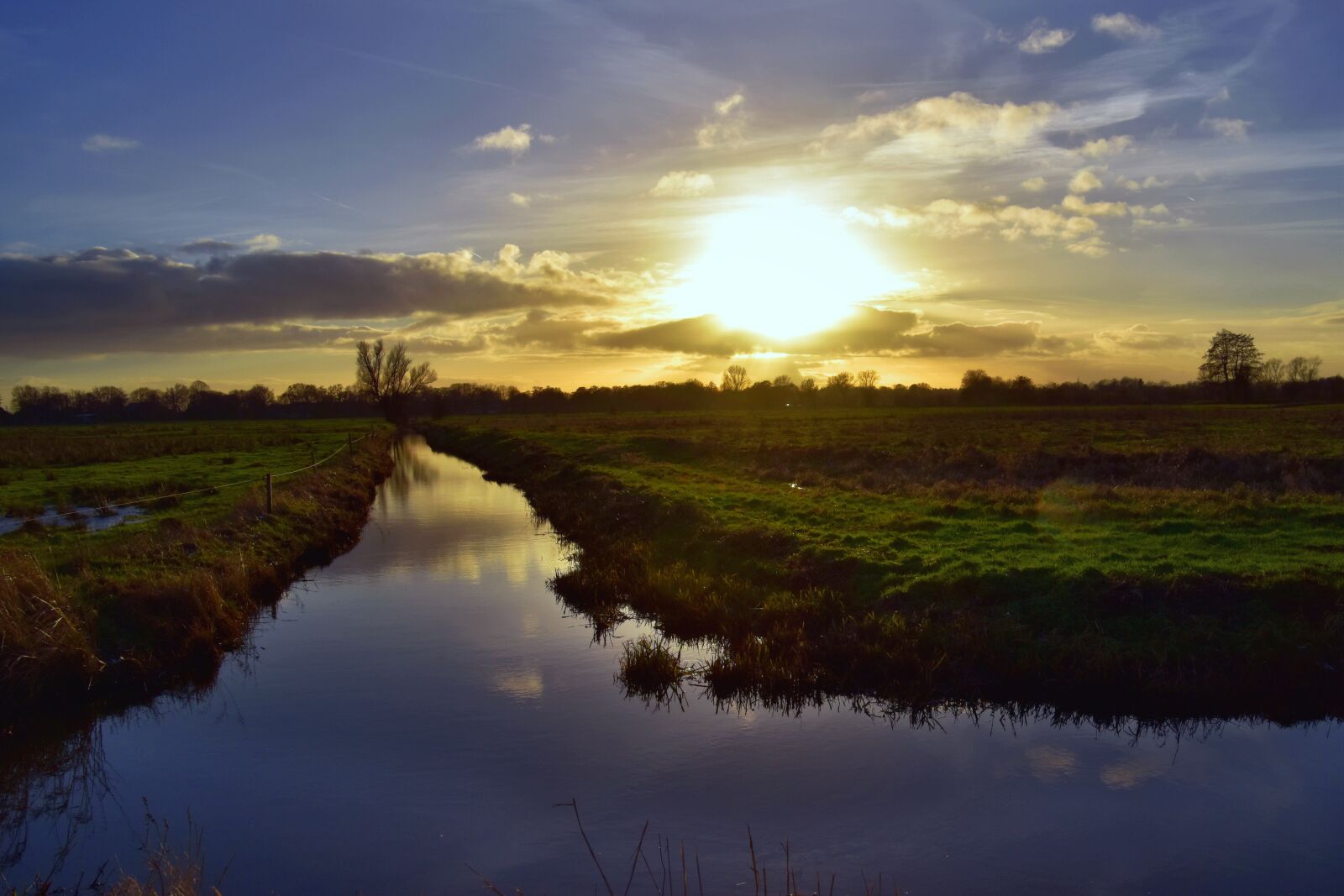 Nikon D5600 sample photo. Sunset, landscape, nature photography