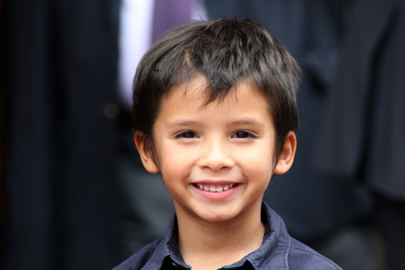 Canon EOS 550D (EOS Rebel T2i / EOS Kiss X4) sample photo. Child, happy, smiling photography