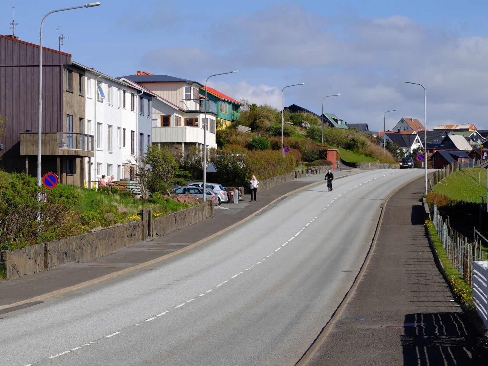 Fujifilm X30 sample photo. Torshavn, road, bike photography