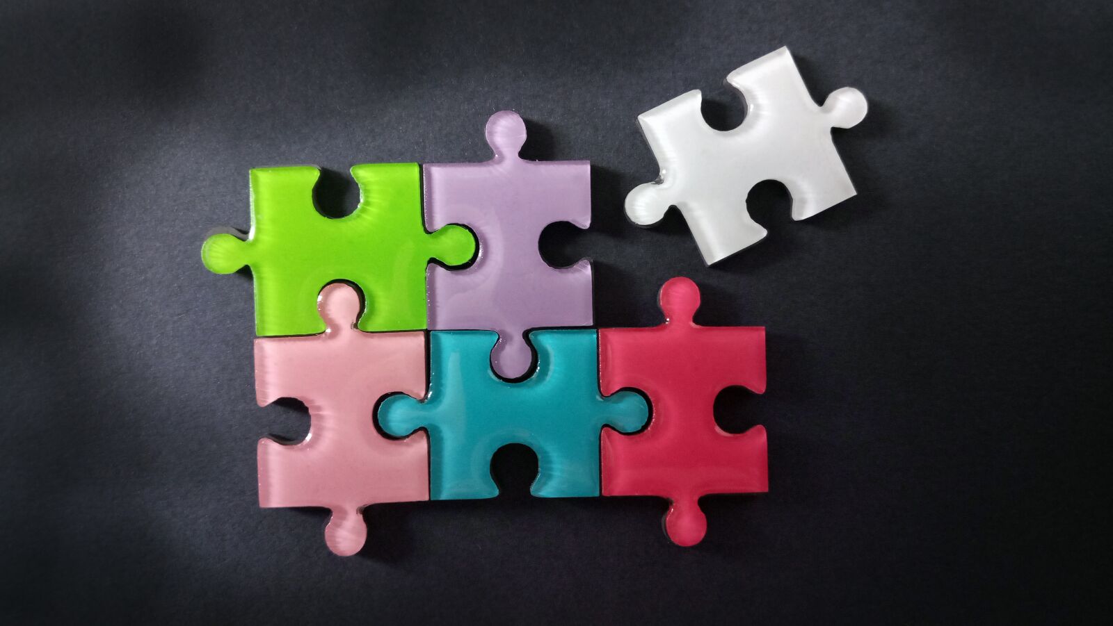SHIFT 6M sample photo. Puzzle, cooperation, outsider photography