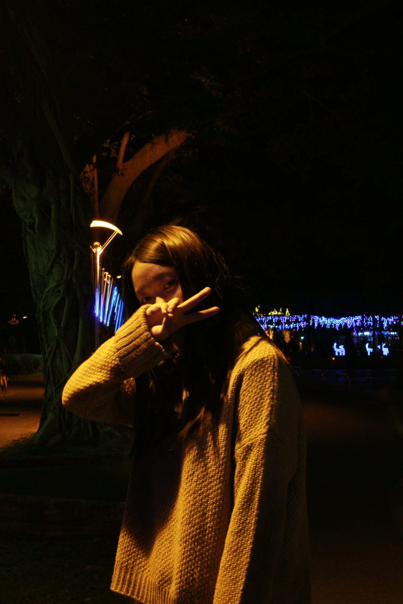 Canon EOS M sample photo. Woman, looking, at, camera photography
