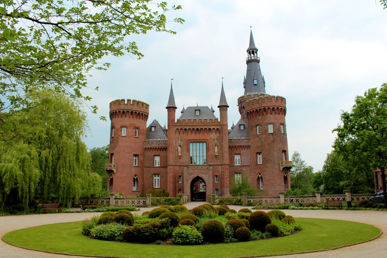 Canon EOS 700D (EOS Rebel T5i / EOS Kiss X7i) sample photo. Schloss moyland, castle, architecture photography