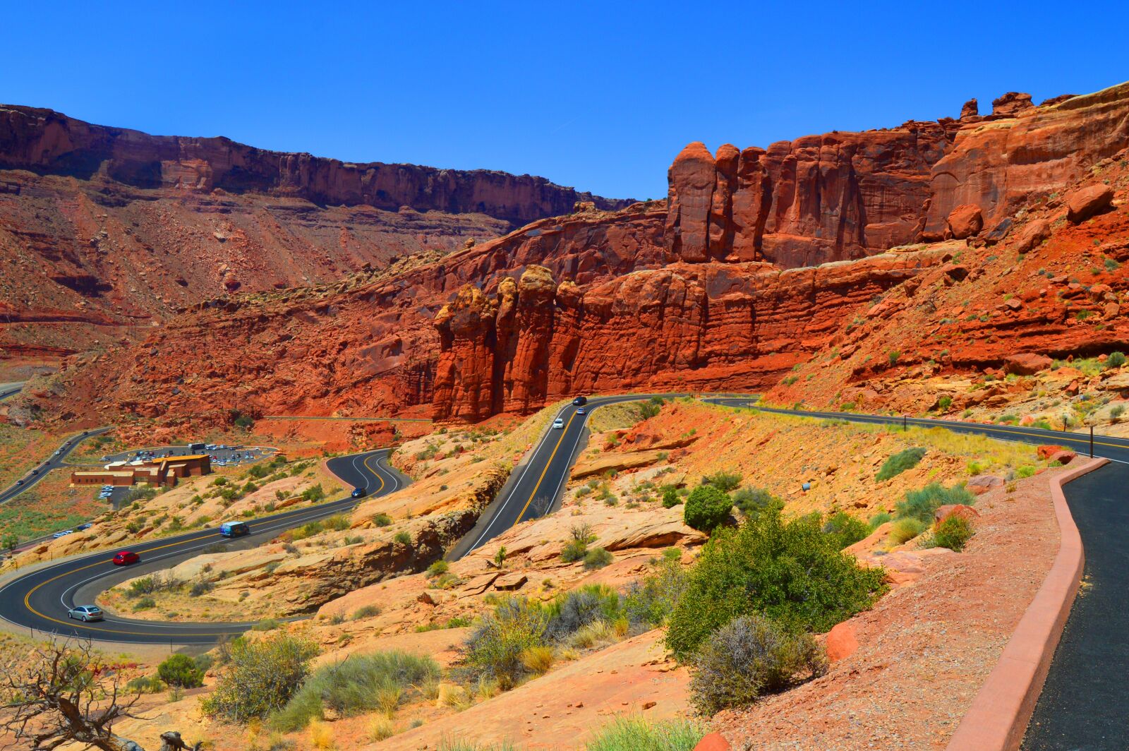 Nikon D3200 sample photo. Road, mountain, arches national photography