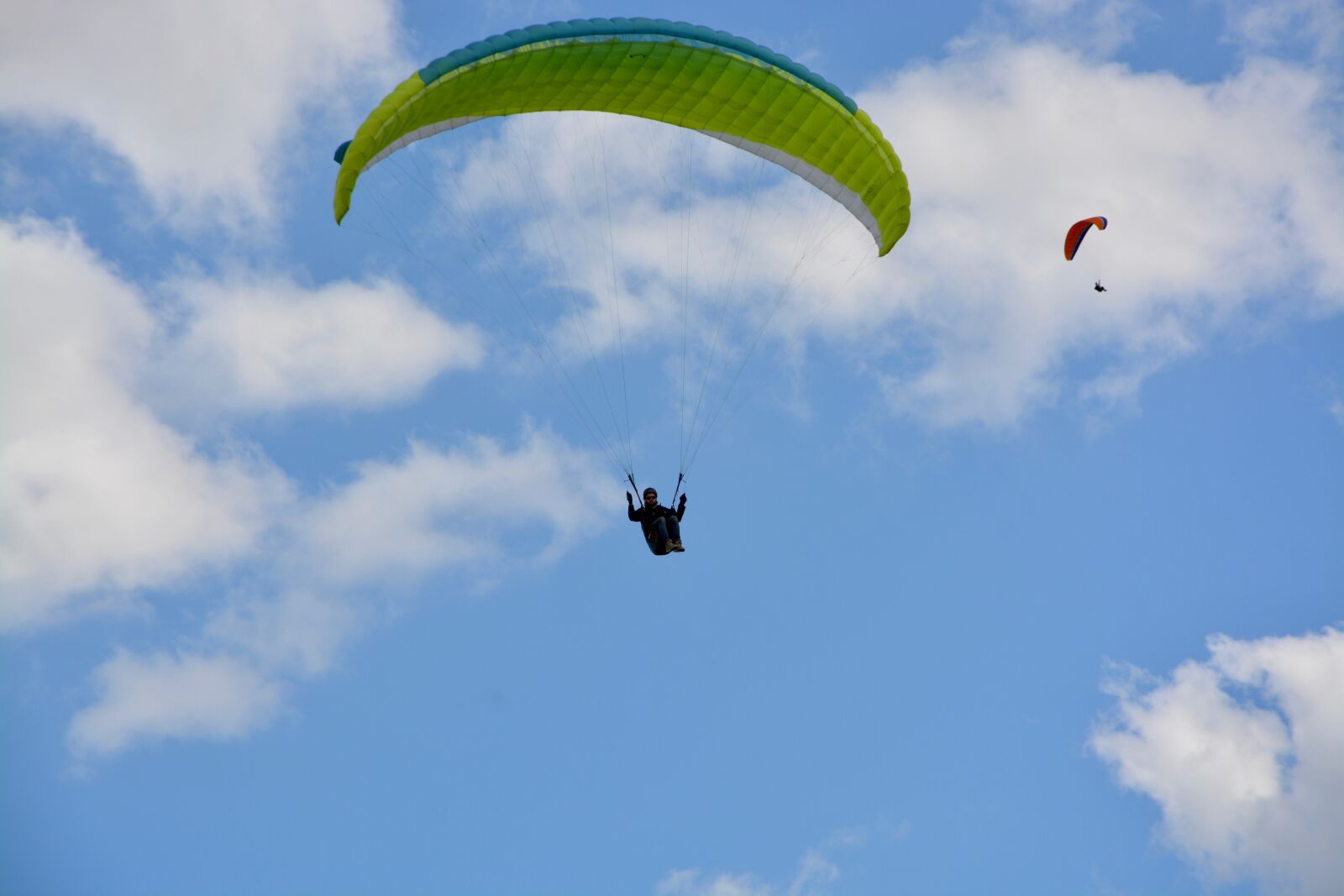 Nikon D5200 sample photo. Paragliding, paraglider, veil yellow photography