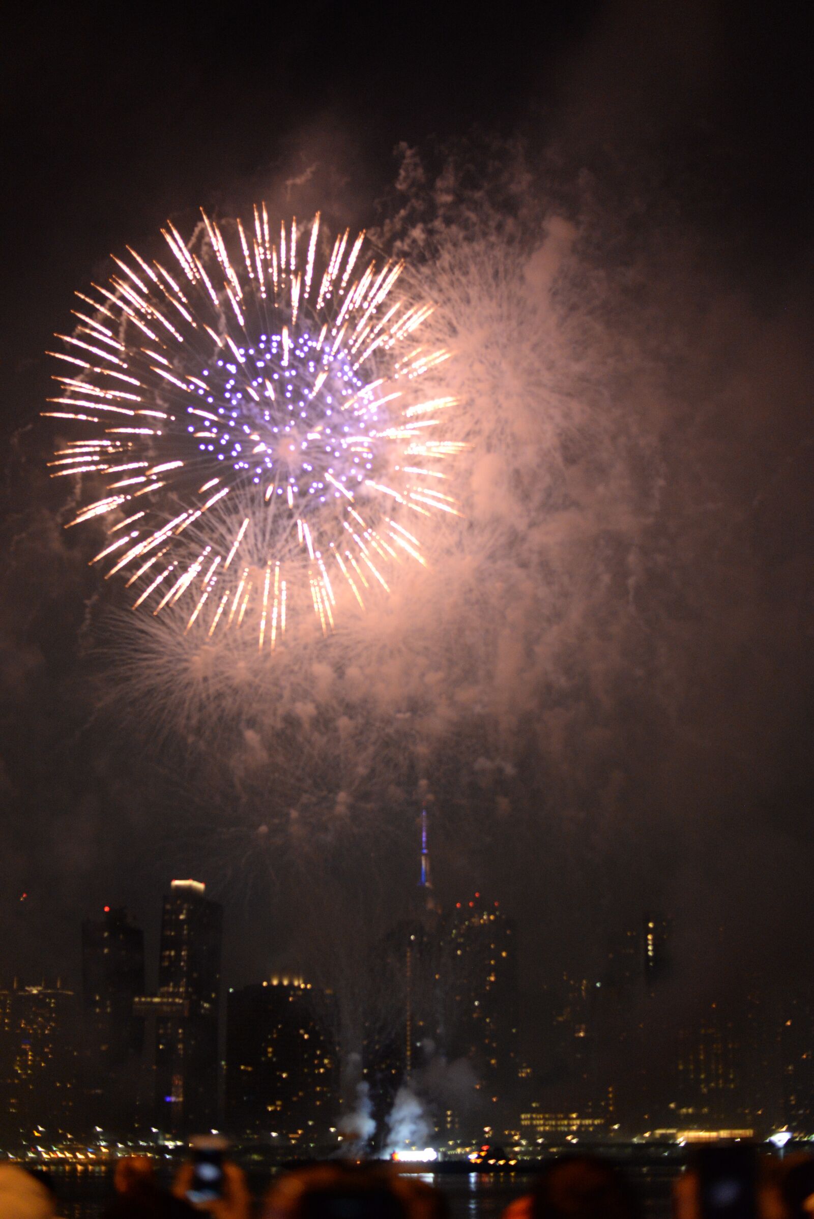 Nikon D610 sample photo. Fireworks, 4th of july photography