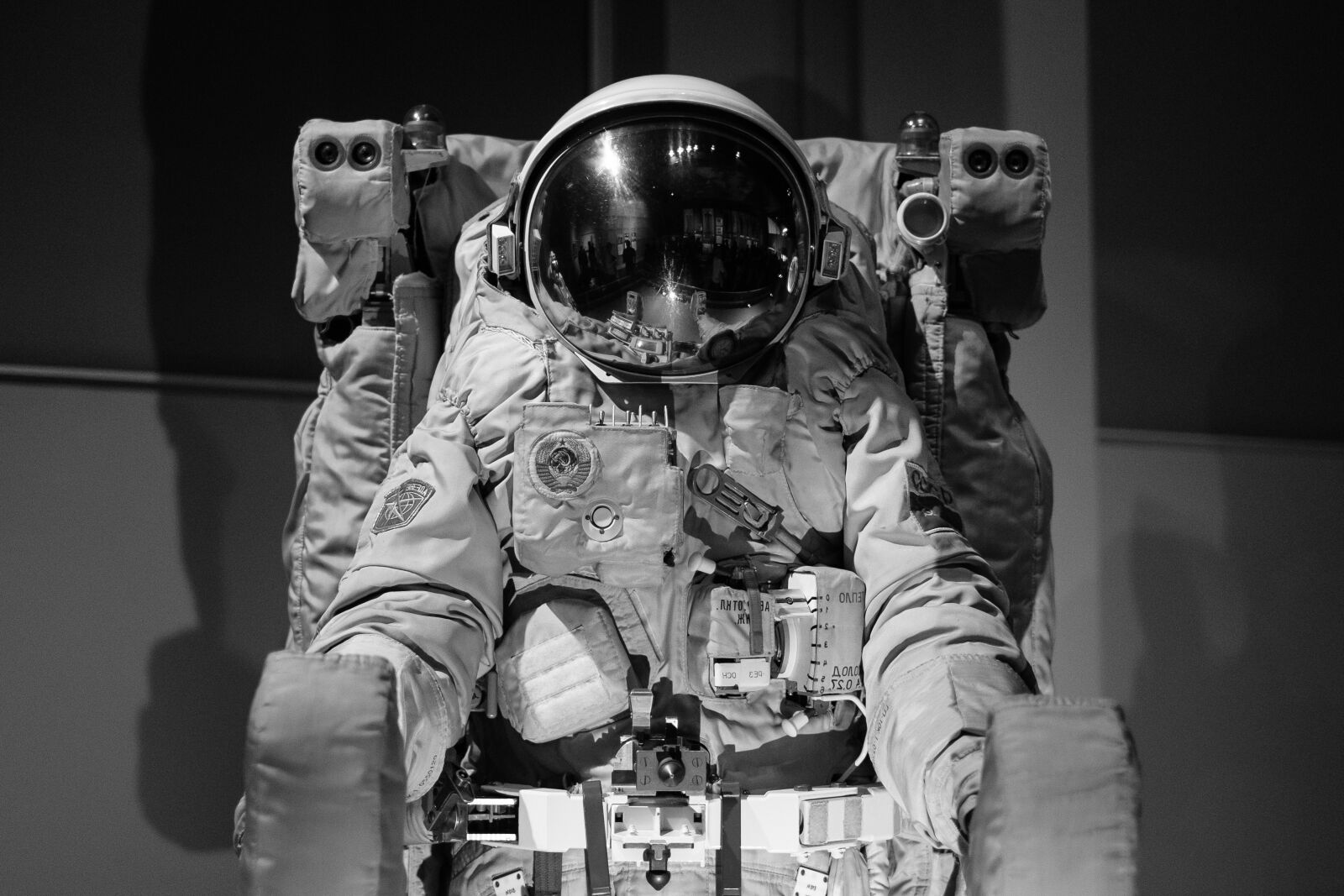 Fujifilm X-T10 + Fujifilm XF 35mm F1.4 R sample photo. Astronaut, cosmonaut, person photography