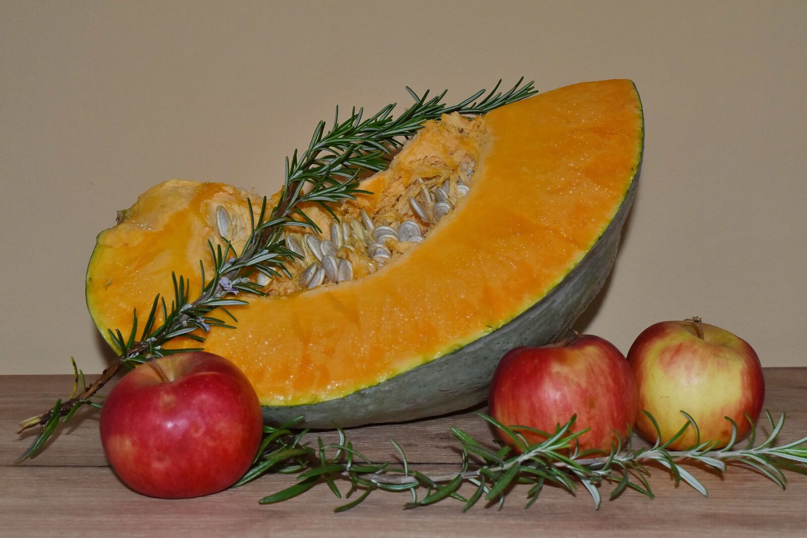 Nikon D5500 sample photo. Apples, culinary, pumpkin, pumpkin photography