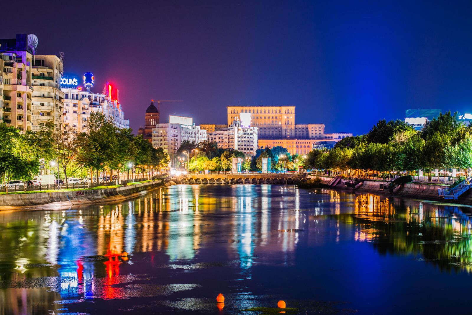 Nikon D7100 sample photo. Bucuresti, night, cityscape photography