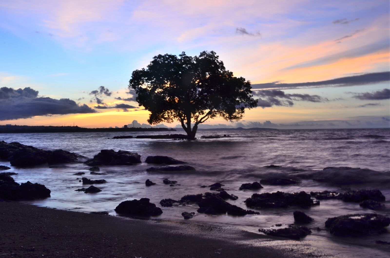 Nikon D7000 sample photo. Sunset on sea, indonesia photography