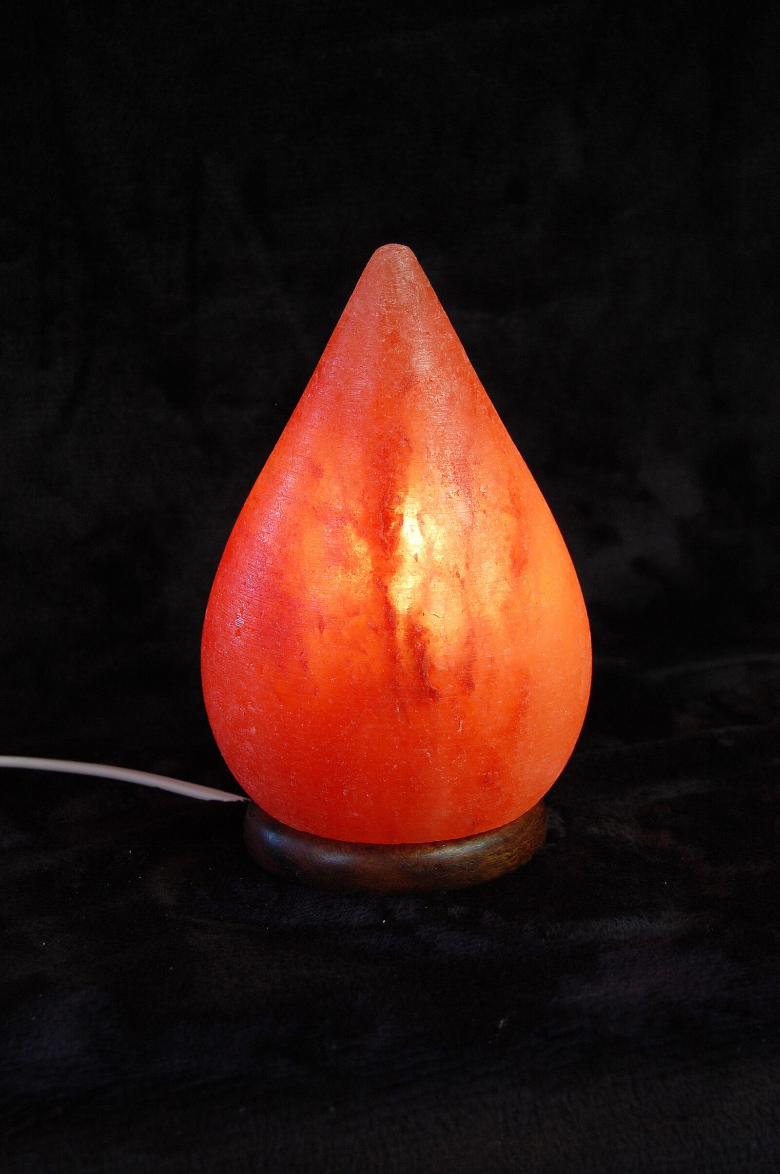 Nikon D40 sample photo. Salt, salt lamp, pakistan photography