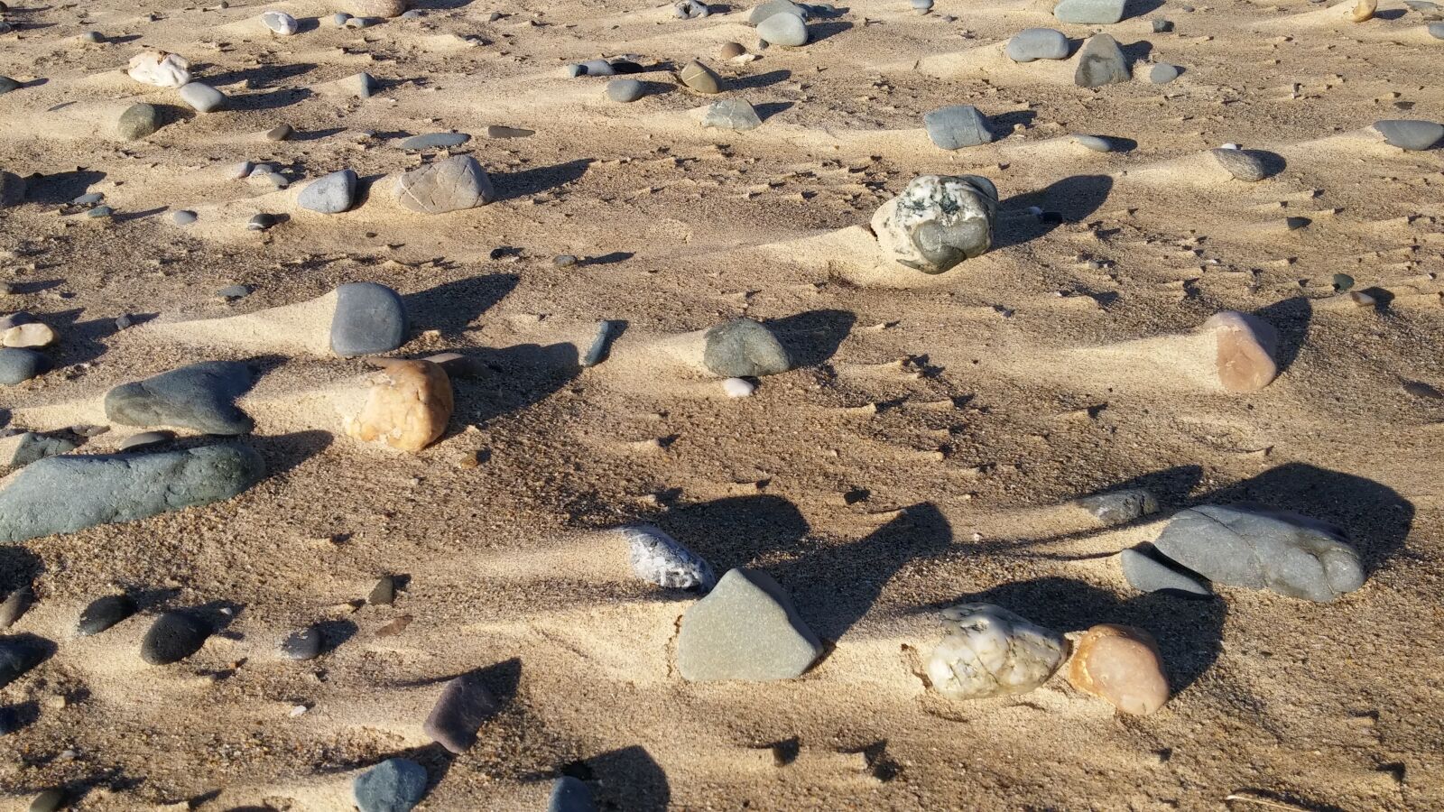 LG D855 sample photo. Stones, beach, sand photography