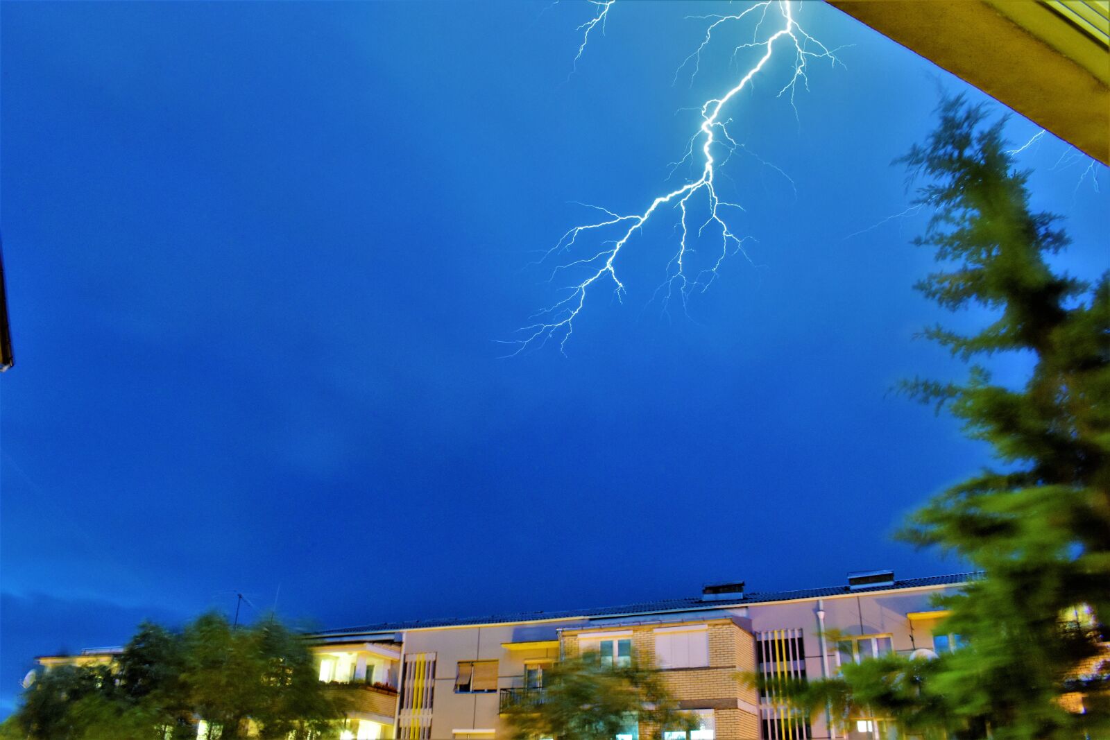Nikon D5500 sample photo. Thunder, raining, storm photography