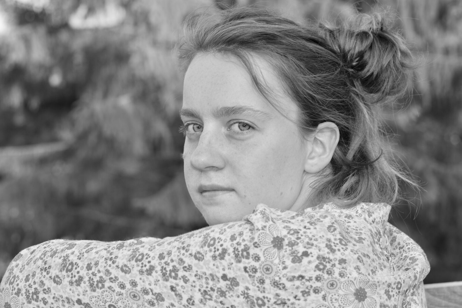 Nikon D5600 sample photo. Girl, portrait, black and photography