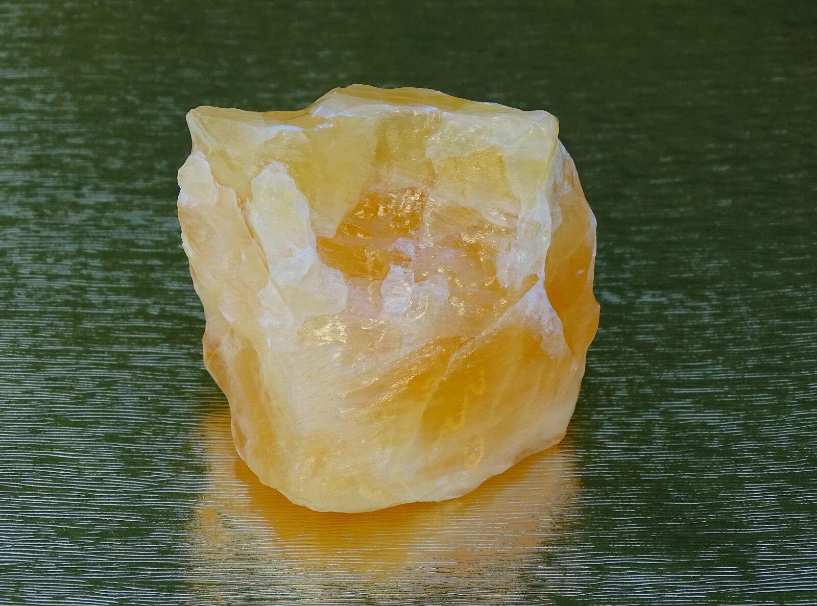 Sony Cyber-shot DSC-HX400V sample photo. Calcite, orange calcite, orange photography