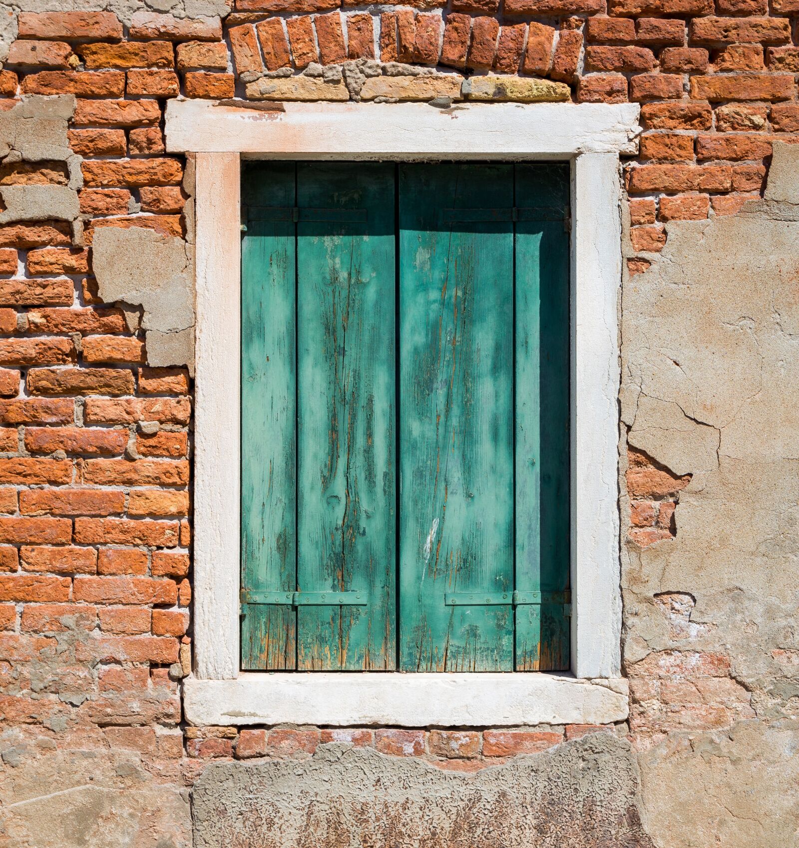 Canon EOS 6D + Canon EF 24-105mm F4L IS USM sample photo. Window, house, architecture photography