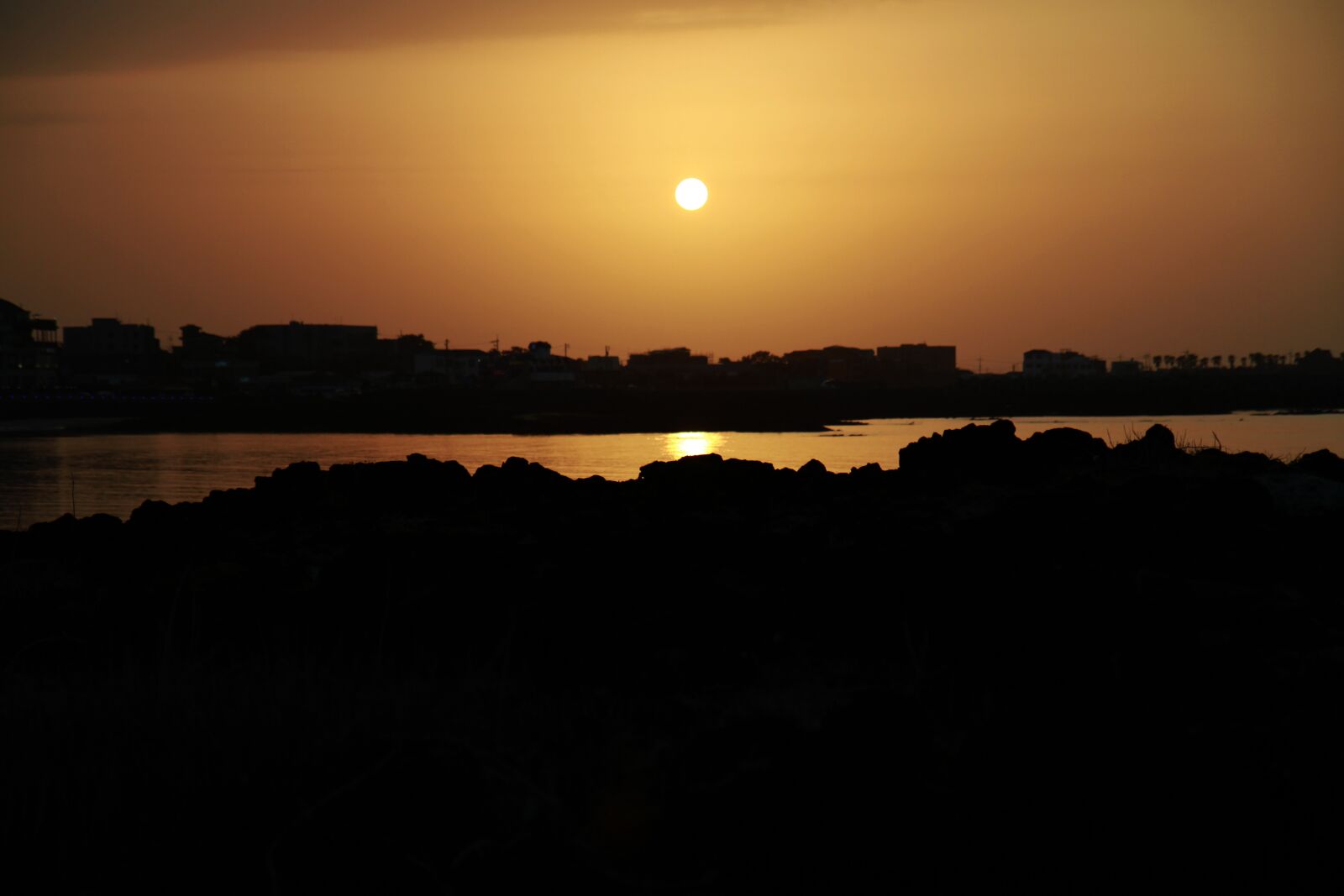 Canon EOS 7D sample photo. Silhouette, sunset, evening glow photography