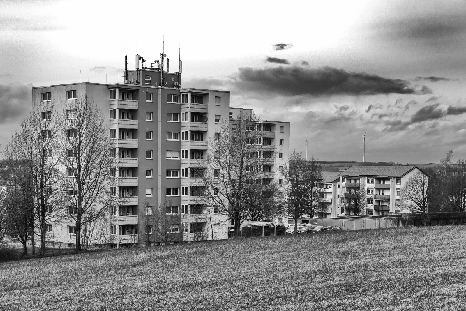 Sony a6000 + Sony E PZ 18-105mm F4 G OSS sample photo. Blocks of flats, city photography