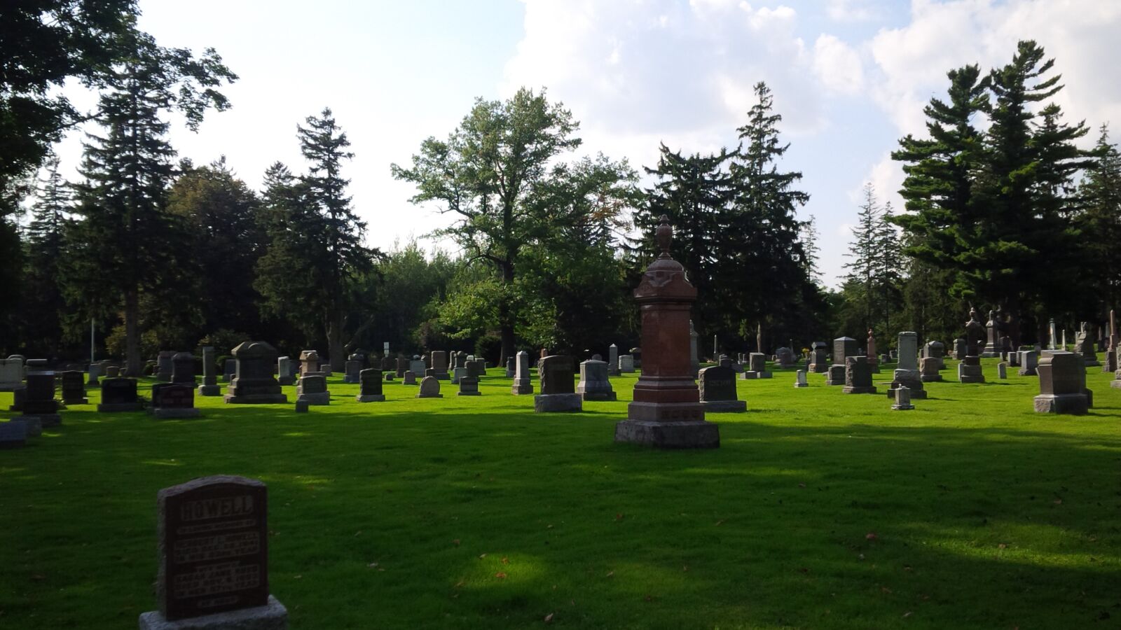 BlackBerry Z10 sample photo. Horror, scary, cemetery photography