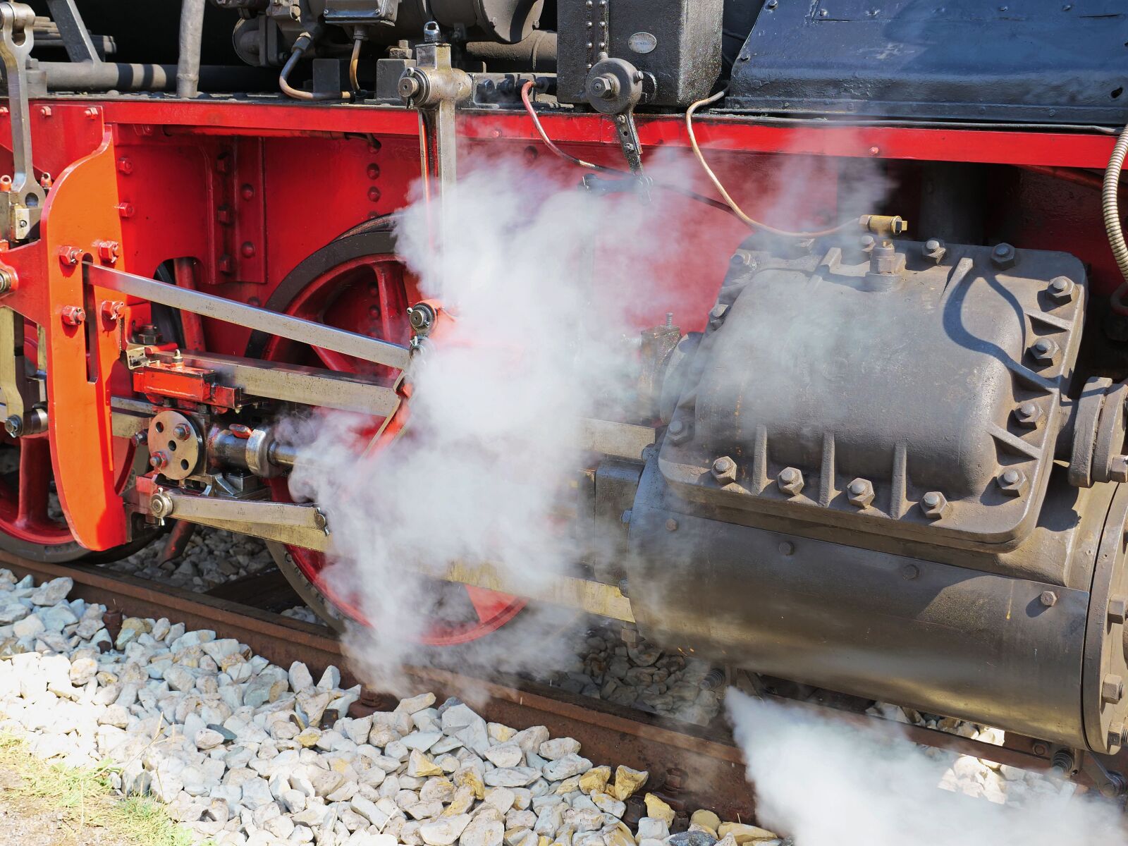 Panasonic Lumix DC-G9 sample photo. Steam locomotive, small loco photography