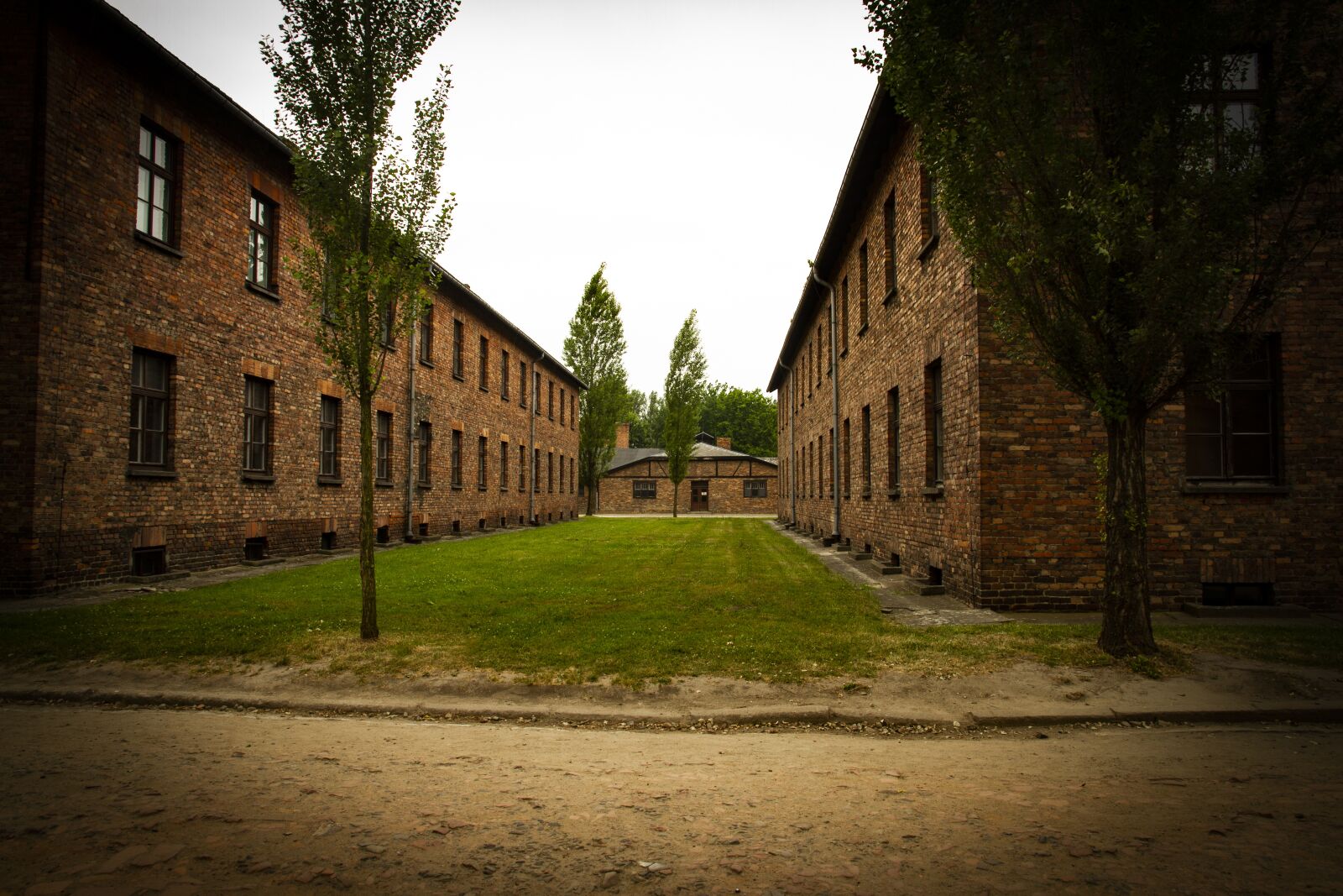 Canon EOS 7D + Canon EF-S 15-85mm F3.5-5.6 IS USM sample photo. Unesco, camp, auschwitz photography