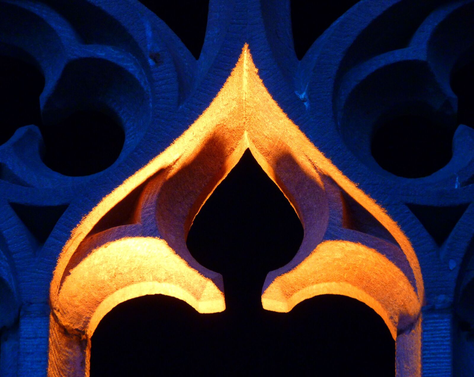 Panasonic Lumix DMC-FZ35 (Lumix DMC-FZ38) sample photo. Monastery, bow window, night photography