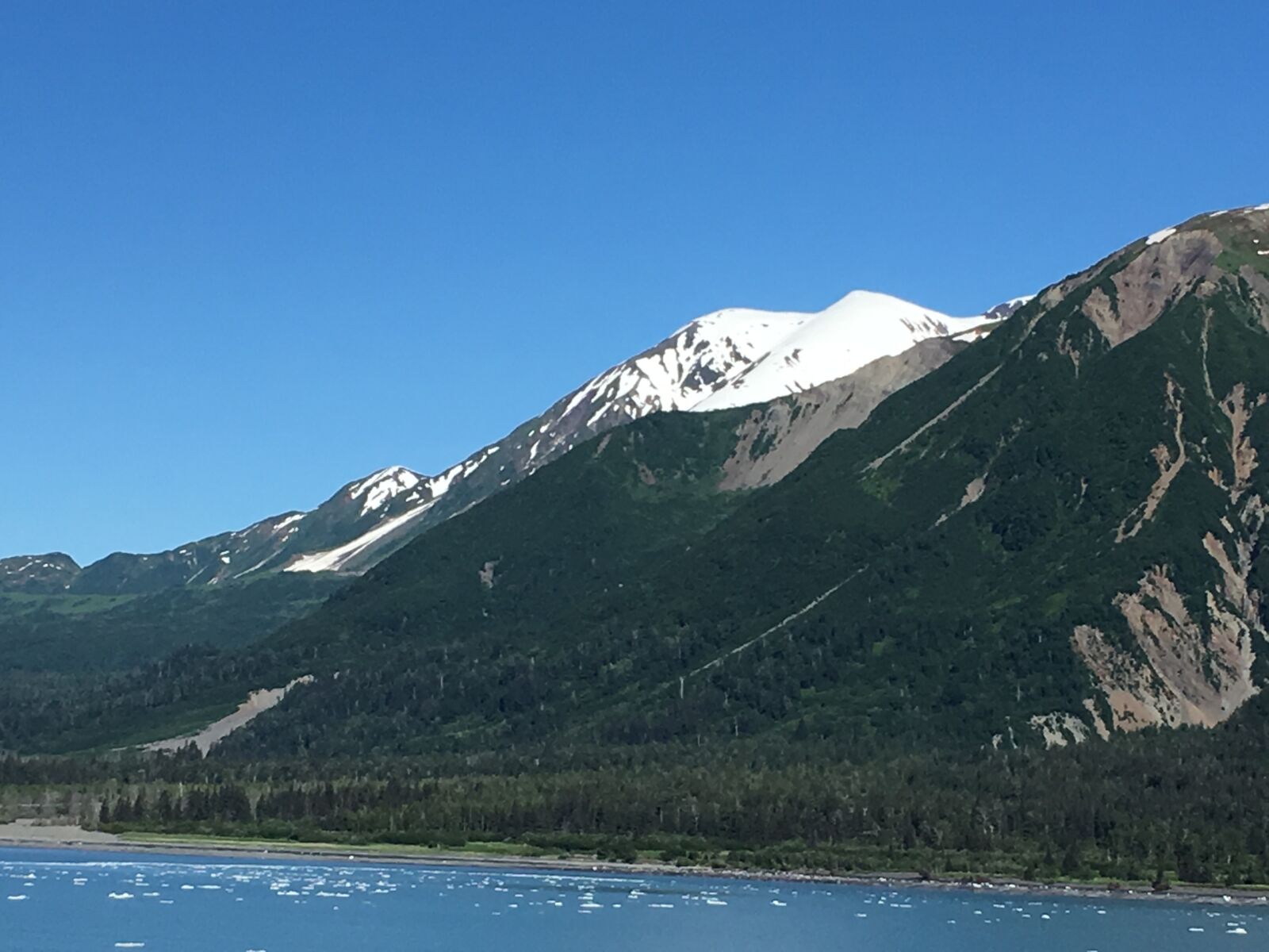 iPhone 6s back camera 4.15mm f/2.2 sample photo. Snow, alaska, wilderness photography