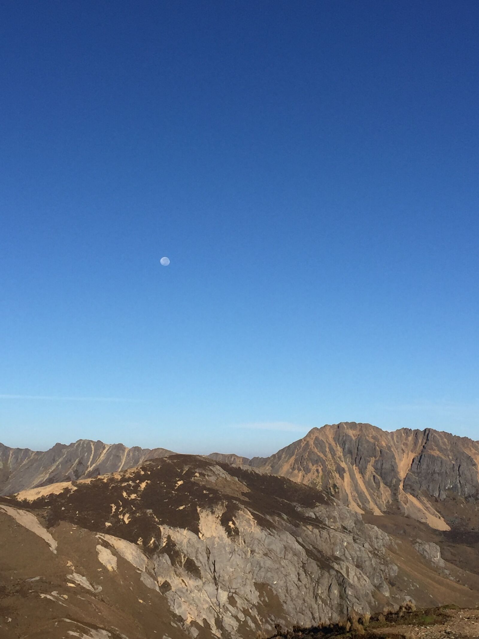 iPhone 6 back camera 4.15mm f/2.2 sample photo. Moon, mountains, landscape photography