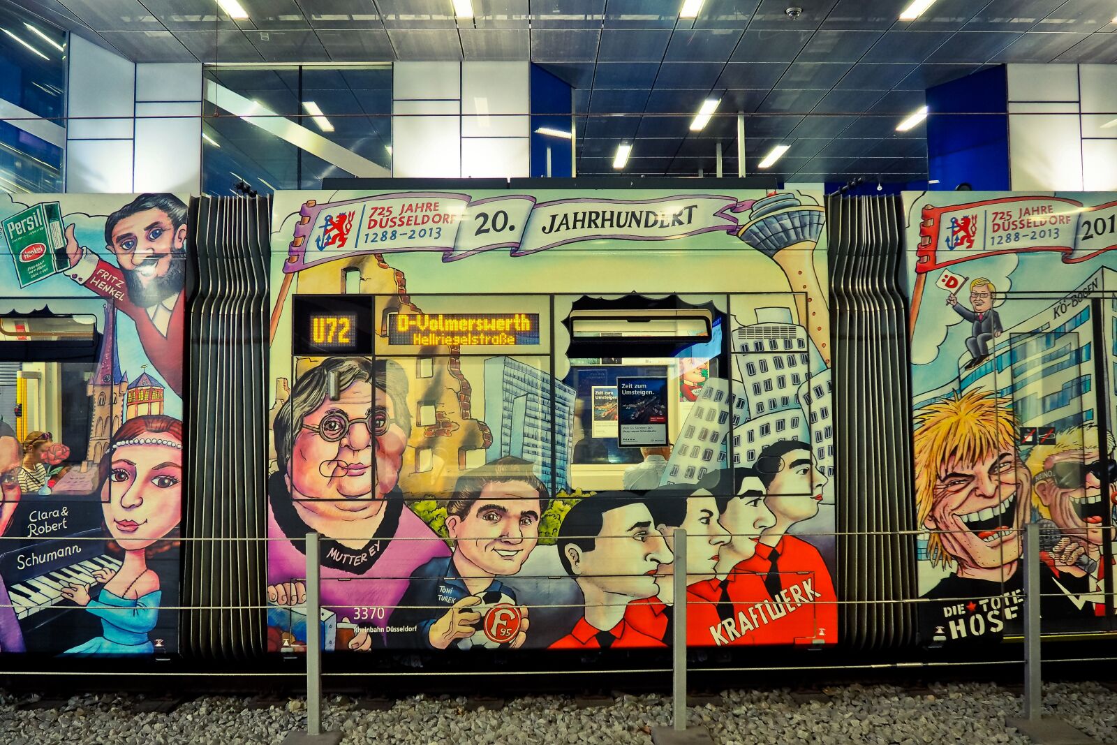 Olympus OM-D E-M10 sample photo. Tram, painting, metro photography