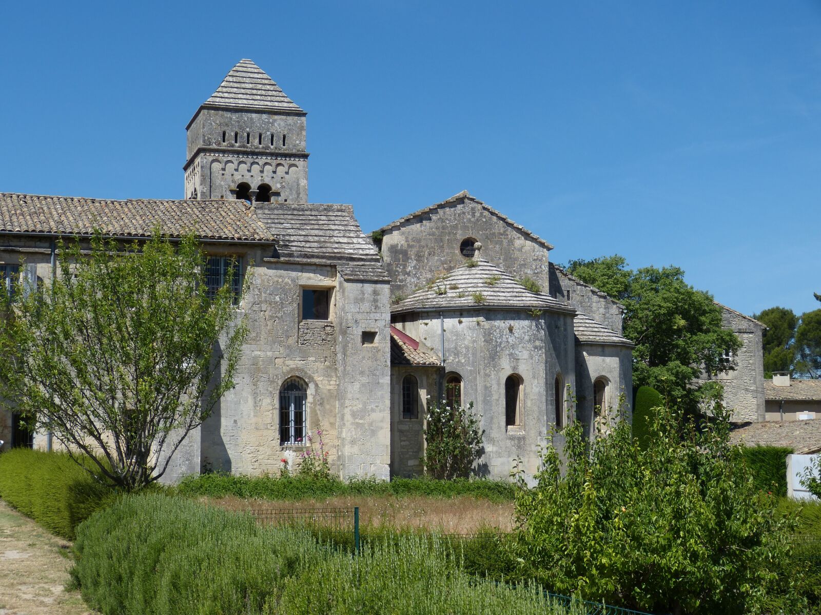 Panasonic Lumix DMC-FZ150 sample photo. France, st remy, provence photography