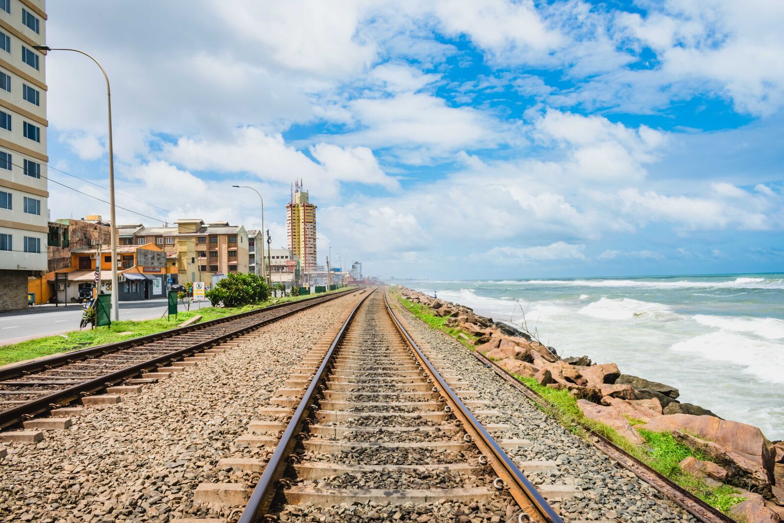 Nikon D3400 sample photo. Railway, city, transport photography