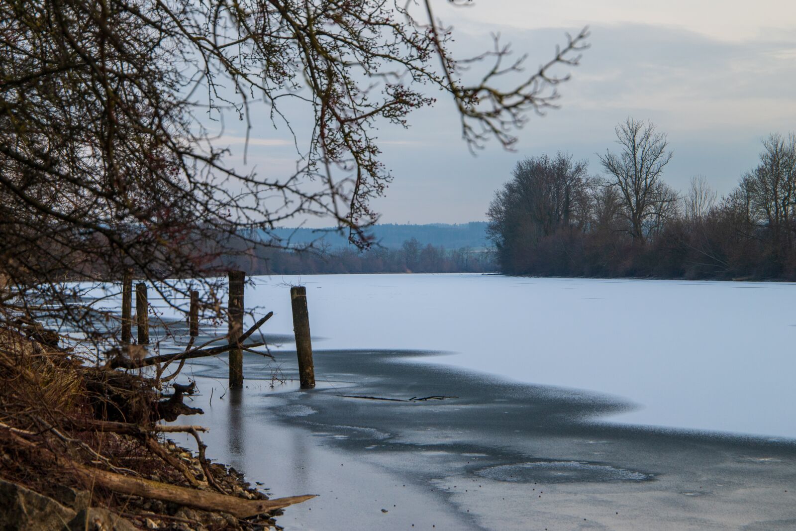 Canon EOS 6D Mark II sample photo. River, gefrohren, winter photography