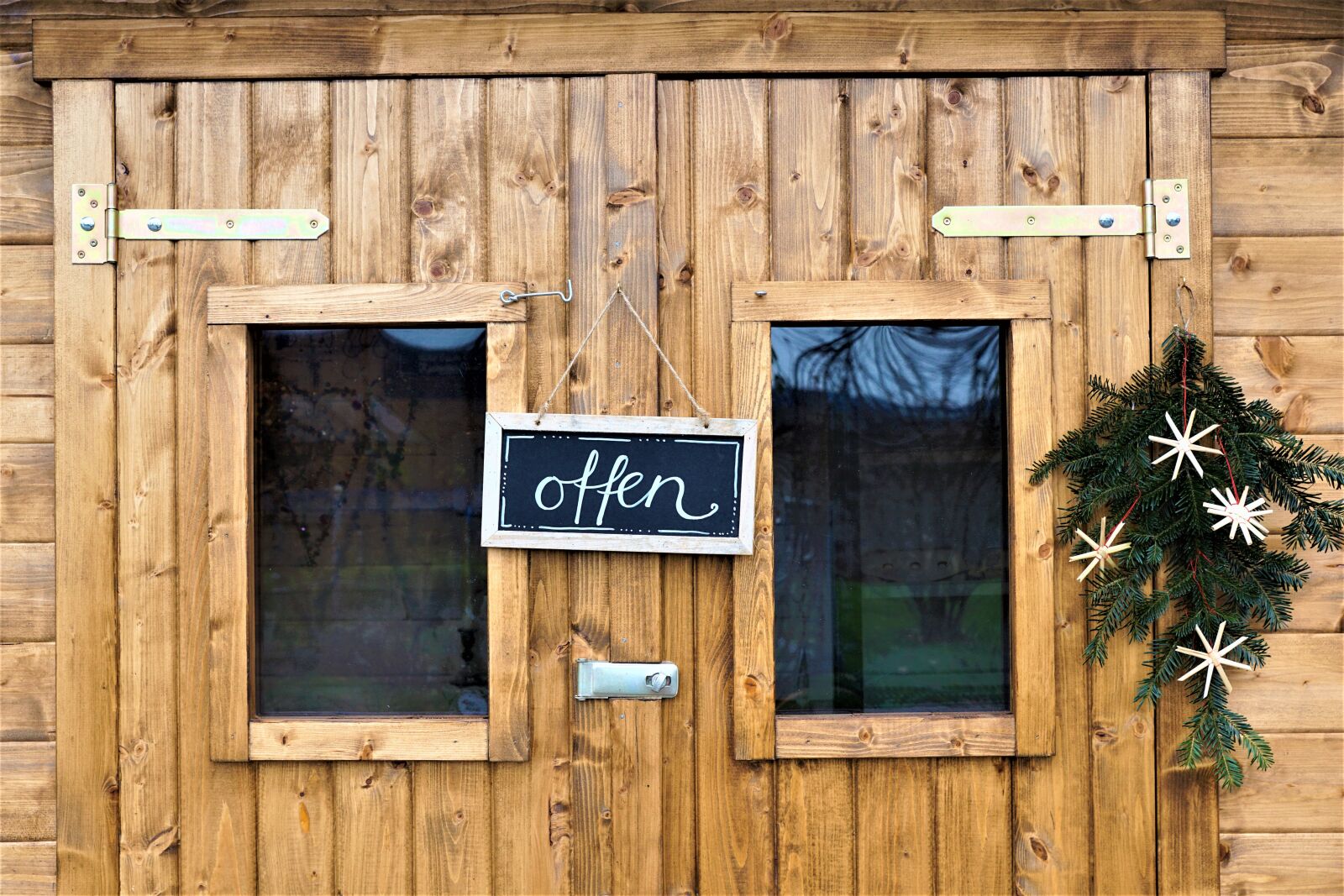 Sony ILCA-77M2 + Sony DT 16-50mm F2.8 SSM sample photo. Wood, woods, door photography