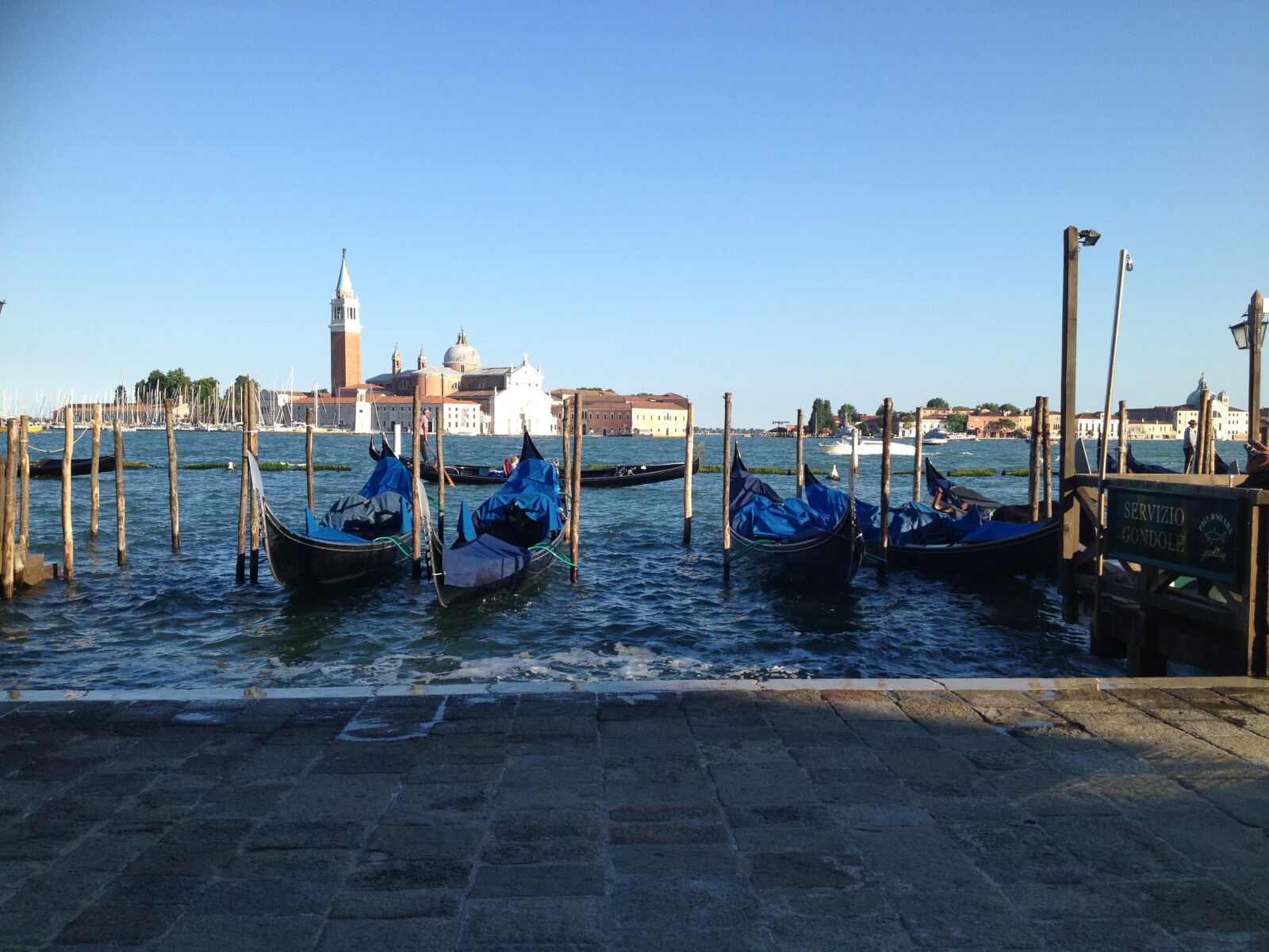Apple iPhone 4S sample photo. Venice, gondola, europe photography