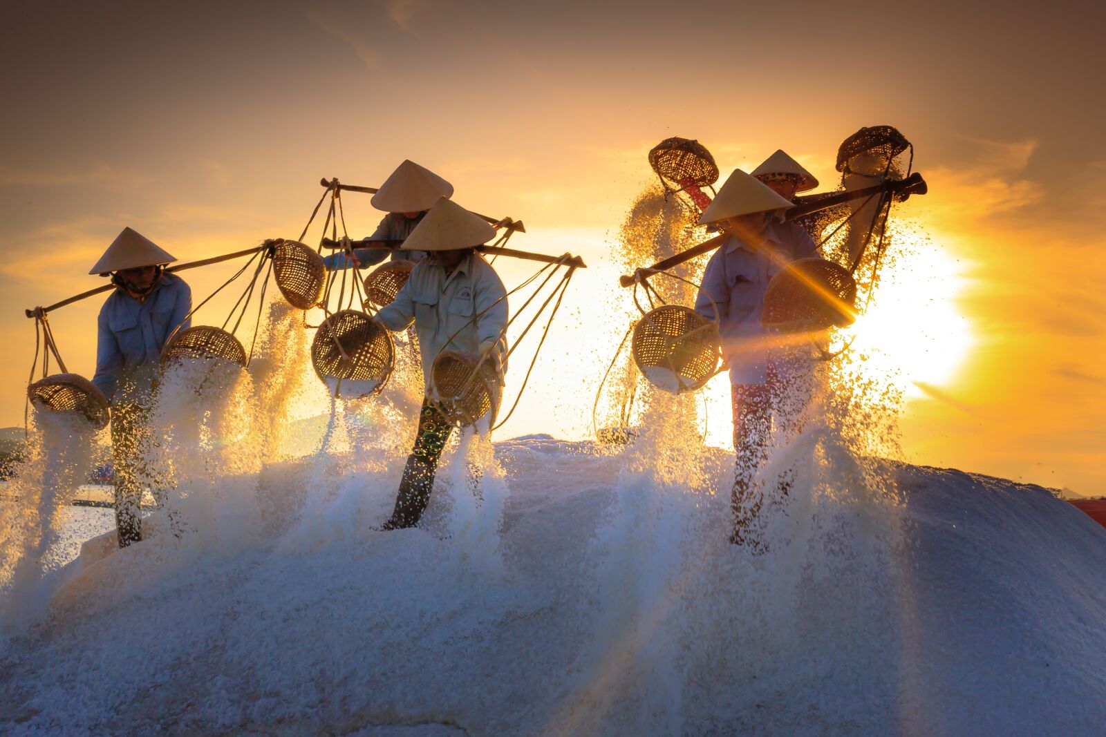 Canon EF 50mm F1.4 USM sample photo. Salt, field, province photography