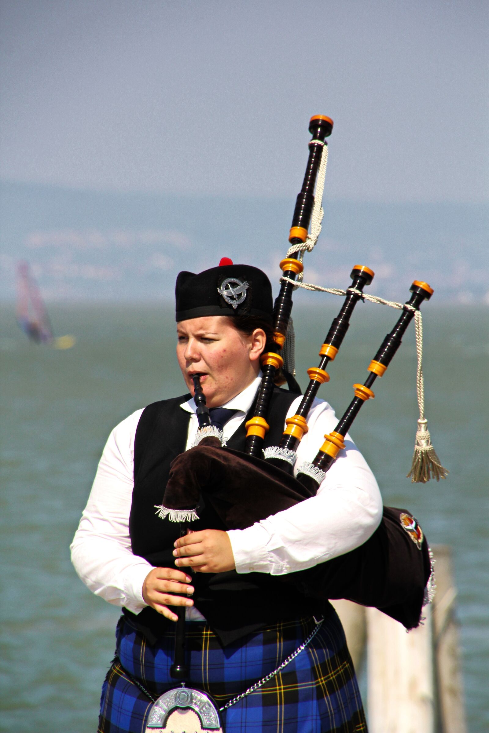 Canon EOS 60D sample photo. Bagpipes, bagpipes pfeiferin, checkered photography
