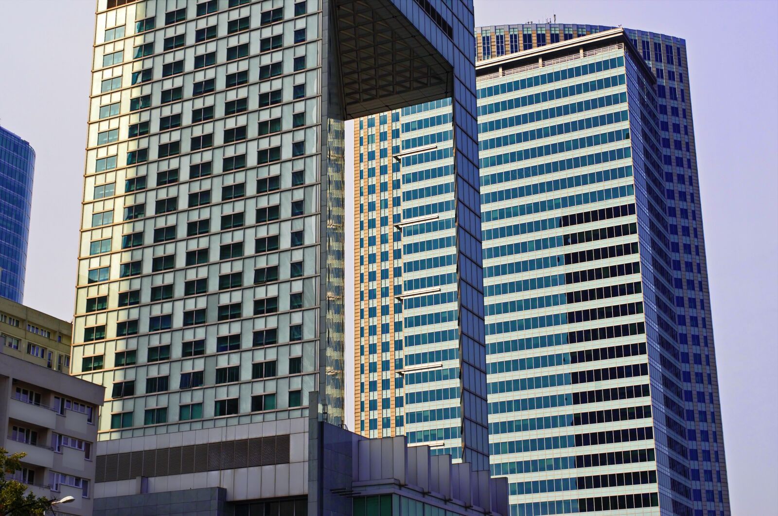 Nikon D5100 sample photo. Architecture, modern, futuristic photography