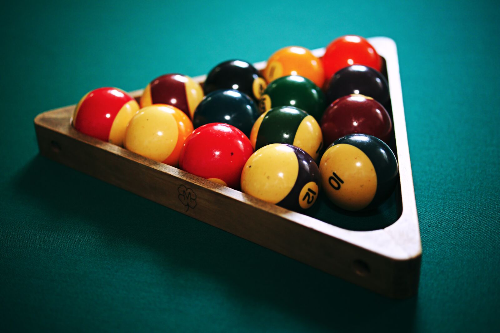 Canon EF-M 32mm F1.4 STM sample photo. Play, sport, billiards photography
