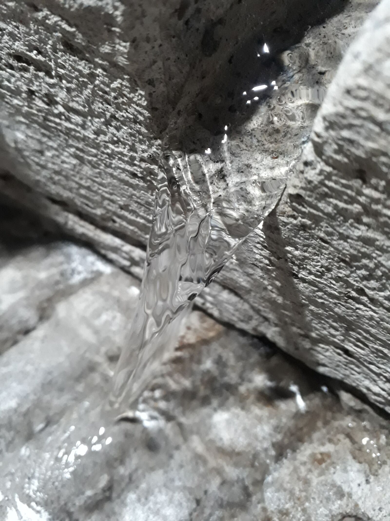 Samsung Galaxy J7 Prime sample photo. Agua, en, ciruclacion photography