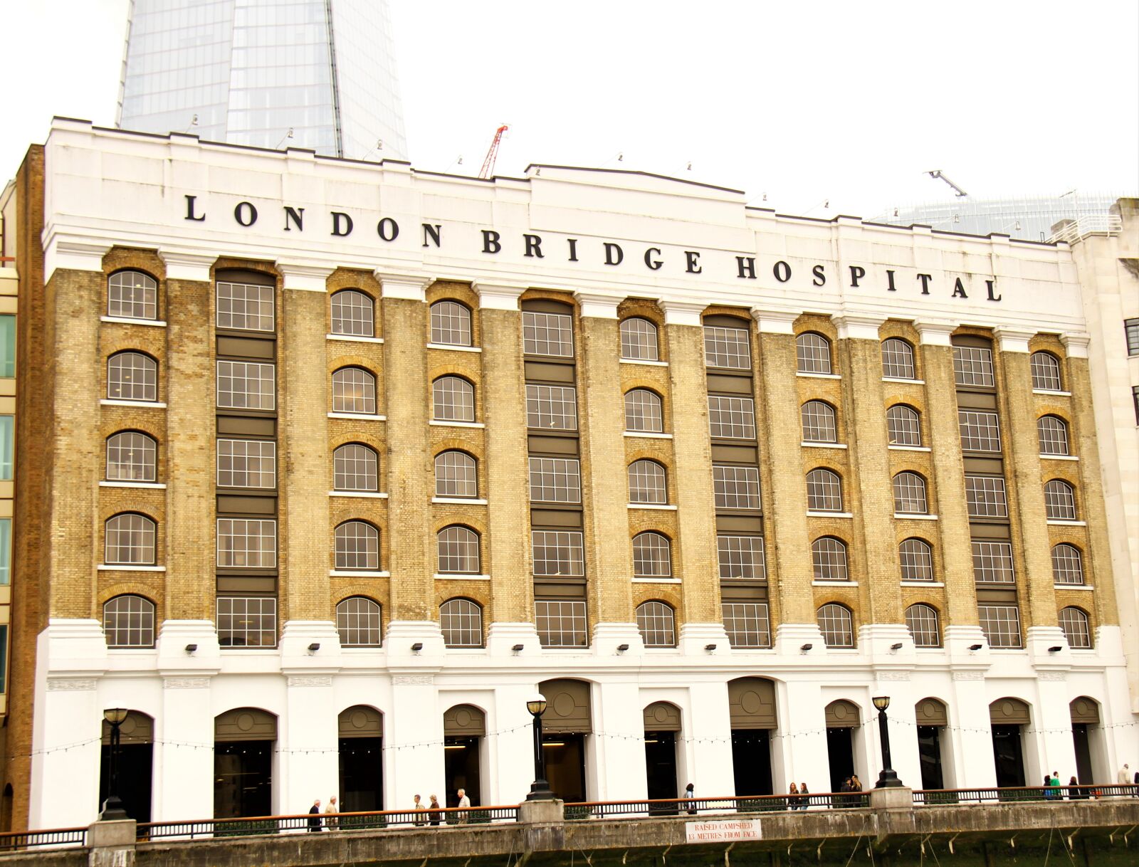 Canon EOS 7D sample photo. Hospital, building, london photography
