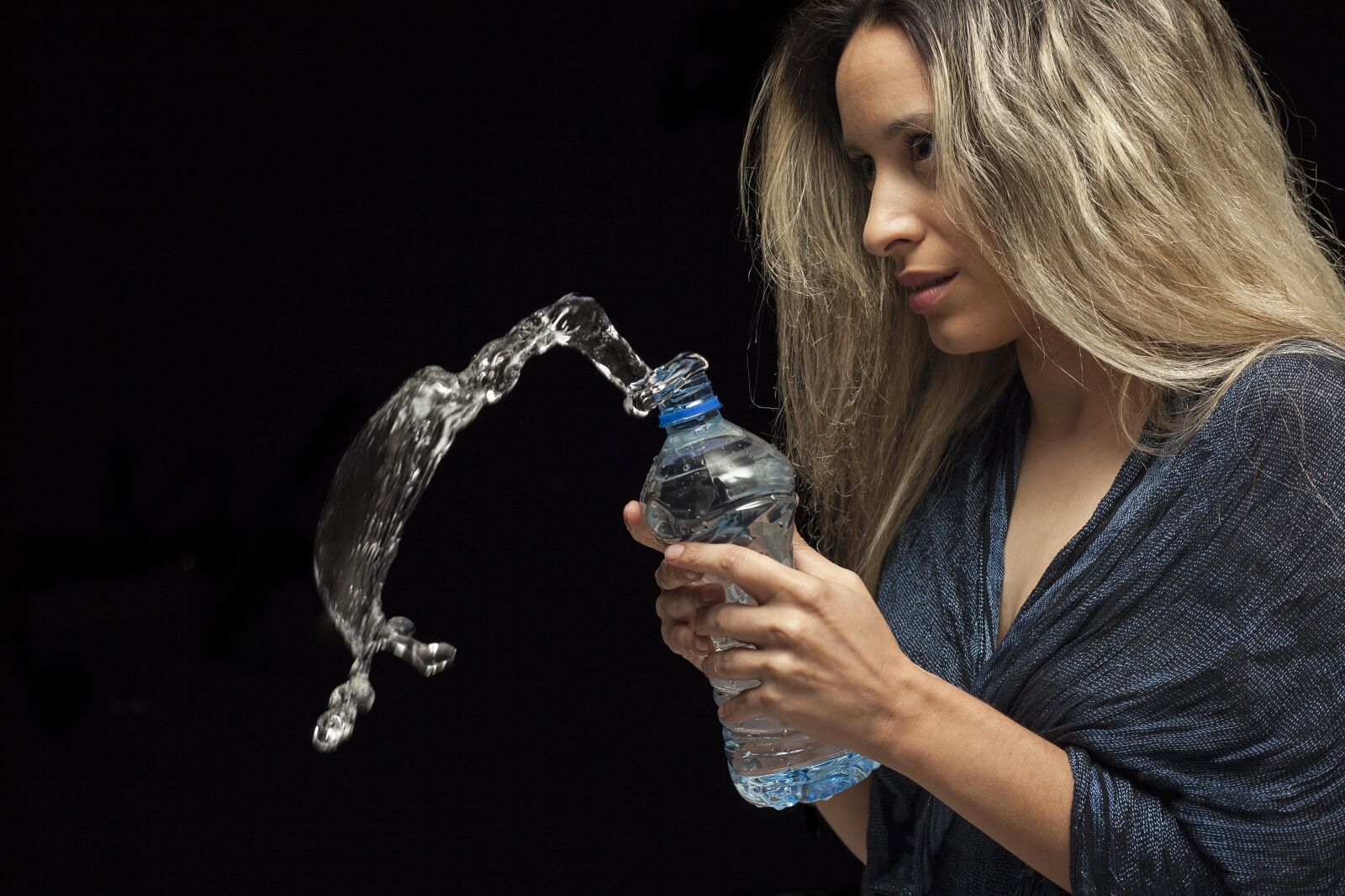Canon EF 50mm F1.8 II sample photo. Model, girl, water photography
