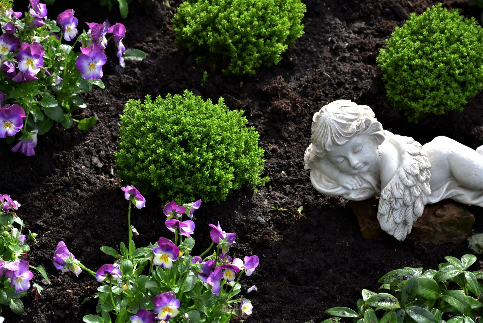 Nikon D7200 sample photo. Grave, grabschmuck, mourning photography