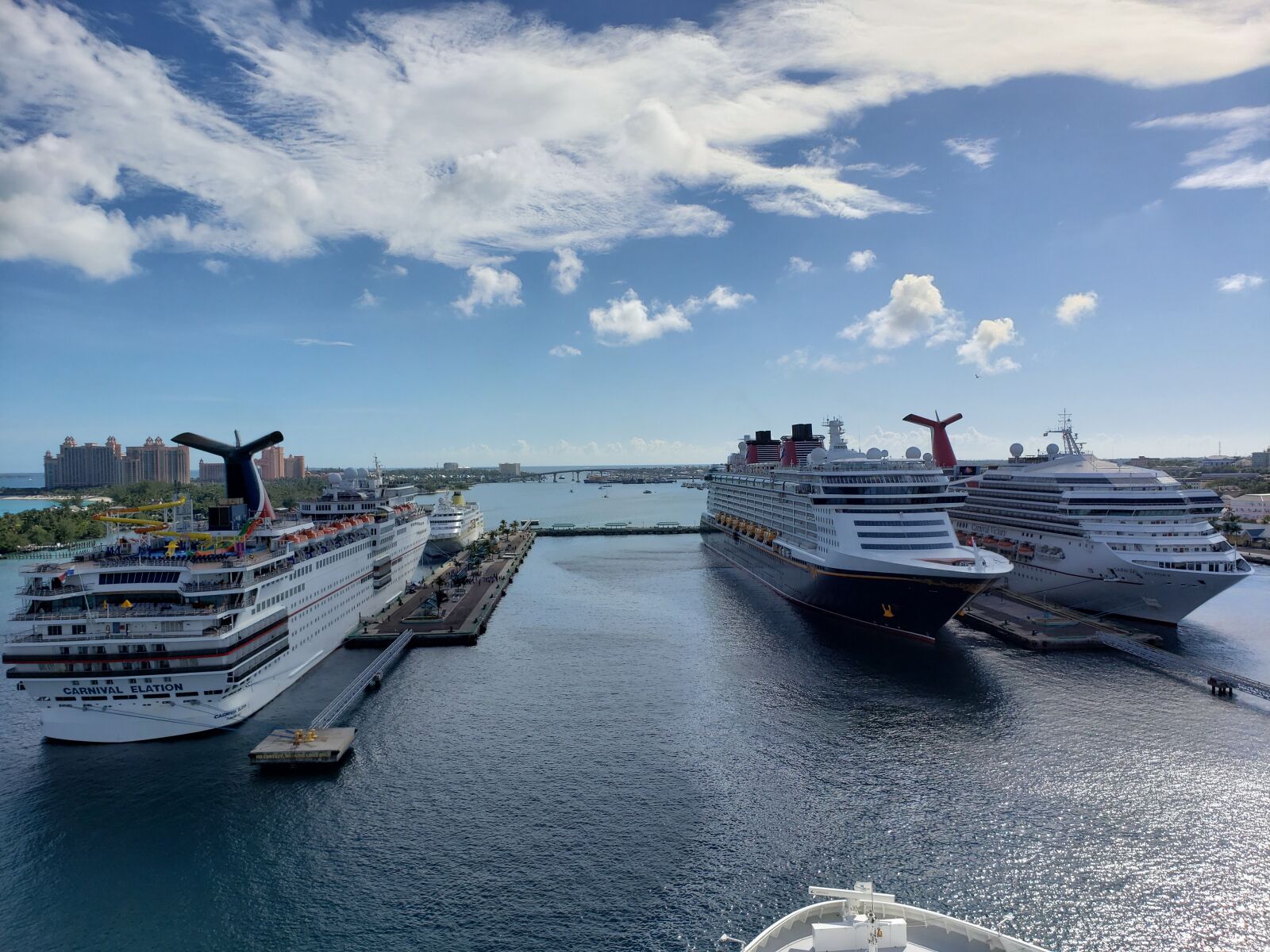 Samsung Galaxy Note9 sample photo. Nassau, bahamas, caribbean photography